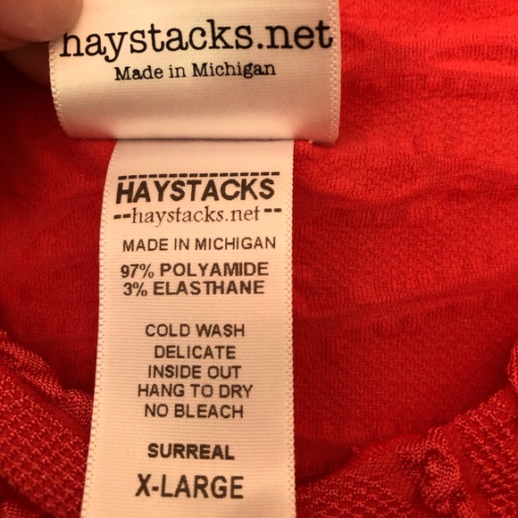 Haystacks fabulous tomato-red, 3/4 sleeve, unique fabric, top - Made in Michigan - Picture 11 of 11